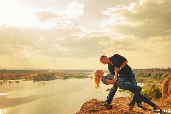 怎樣讓老公承認出軌 怎樣才能讓老公主動承認外遇 怎樣讓老公承認出軌 怎樣才能讓老公主動承認外遇