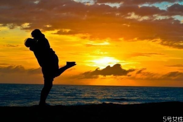 失戀了怎么挽回對方 失戀后抑郁怎么辦 失戀了怎么挽回對方 失戀后抑郁怎么辦