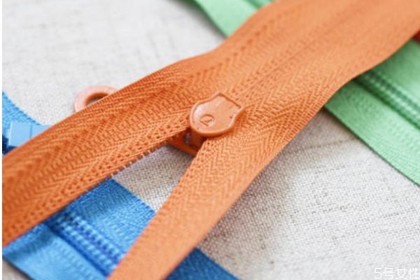 拉鏈不順滑怎么辦 怎樣讓拉鏈更順滑 拉鏈不順滑怎么辦 怎樣讓拉鏈更順滑