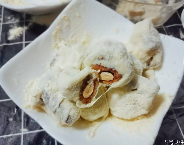 為什么奶棗做出來是硬的 奶棗用什么奶粉做 為什么奶棗做出來是硬的 奶棗用什么奶粉做