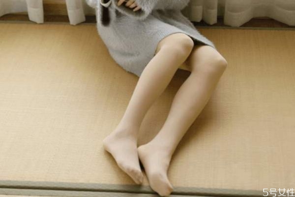 光腿神器襪子破了怎么修補(bǔ) 絲襪破洞如何補(bǔ)救 光腿神器襪子破了怎么修補(bǔ) 絲襪破洞如何補(bǔ)救