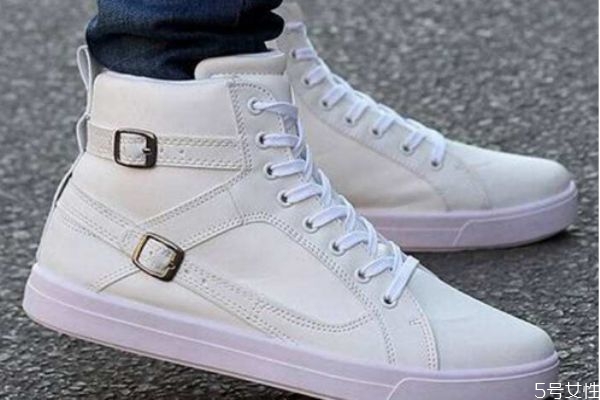 粗腿穿高幫鞋好看嗎 高幫鞋怎么搭配不顯腿粗 粗腿穿高幫鞋好看嗎 高幫鞋怎么搭配不顯腿粗