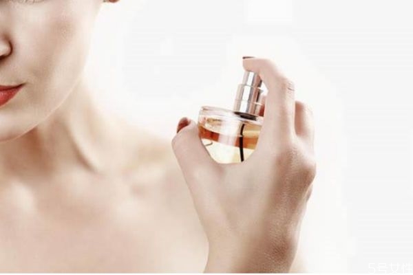 冬天香水會凍嗎 香水凍了影響效果嗎 冬天香水會凍嗎 香水凍了影響效果嗎