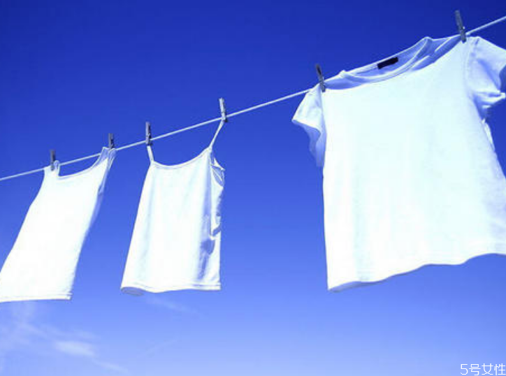 咖喱粉為什么洗不掉 衣服上的咖喱漬怎么洗掉 咖喱粉為什么洗不掉 衣服上的咖喱漬怎么洗掉