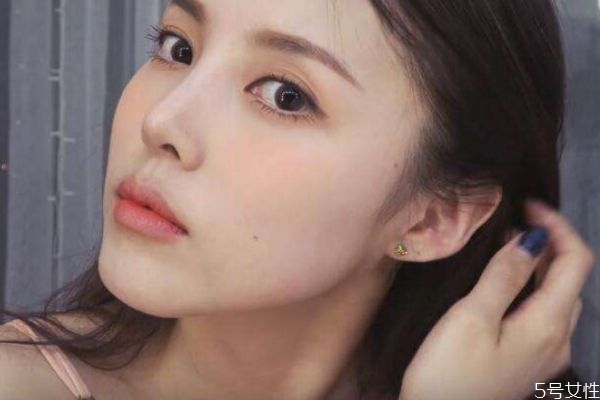 上班族適合什么樣的妝容 休閑風適合的妝容