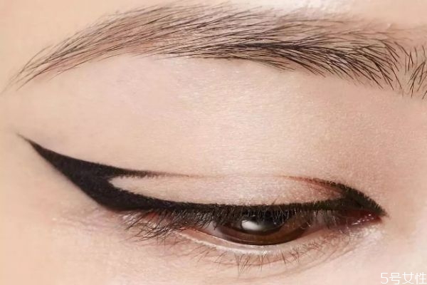 好看的創(chuàng)意妝容怎么畫(huà) 簡(jiǎn)單又好看的創(chuàng)意妝 好看的創(chuàng)意妝容怎么畫(huà) 簡(jiǎn)單又好看的創(chuàng)意妝