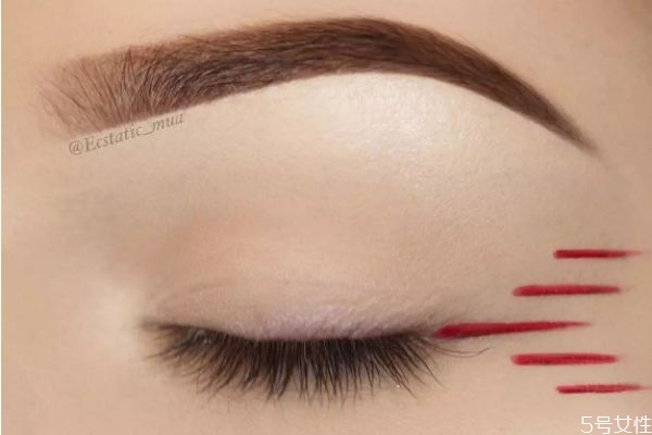 好看的創(chuàng)意妝容怎么畫(huà) 簡(jiǎn)單又好看的創(chuàng)意妝 好看的創(chuàng)意妝容怎么畫(huà) 簡(jiǎn)單又好看的創(chuàng)意妝