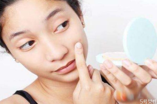 如何正確擠痘 你會正確的擠痘痘嗎 如何正確擠痘 你會正確的擠痘痘嗎