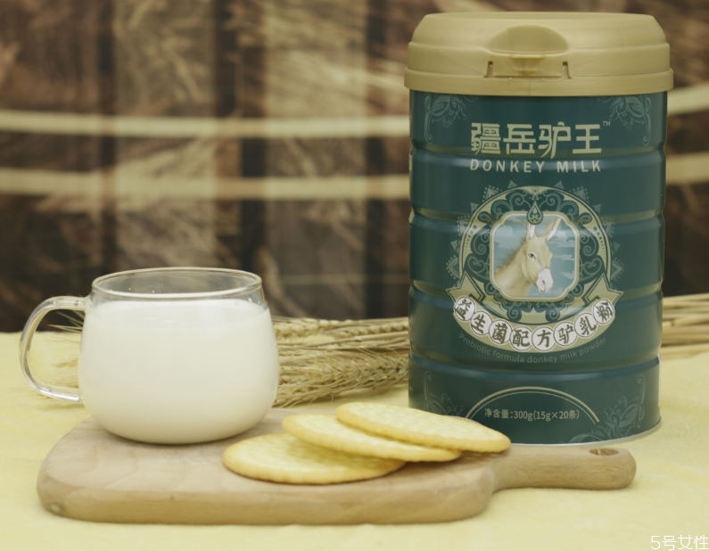 購(gòu)買駱駝奶粉的注意事項(xiàng) 喝駱駝奶的禁忌 購(gòu)買駱駝奶粉的注意事項(xiàng) 喝駱駝奶的禁忌