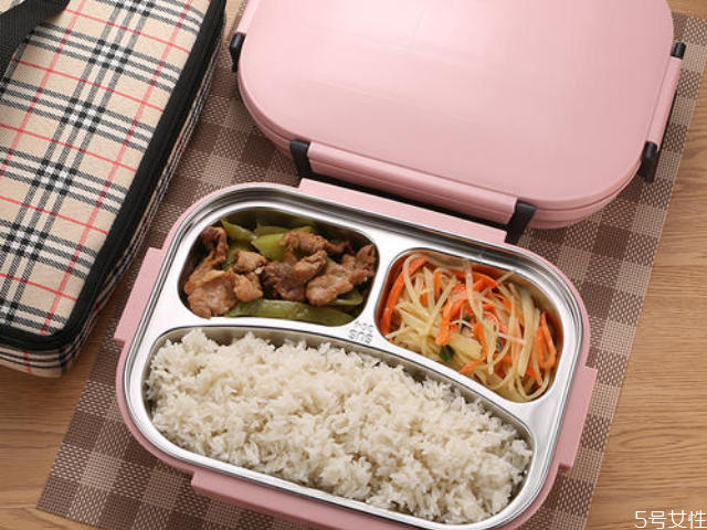 微波爐為什么突然不能加熱了 微波爐運(yùn)轉(zhuǎn)正常但不加熱 微波爐為什么突然不能加熱了 微波爐運(yùn)轉(zhuǎn)正常但不加熱