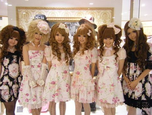 澀谷辣妹是什么意思 教你看懂澀谷風(fēng)和原宿風(fēng) 澀谷辣妹是什么意思 教你看懂澀谷風(fēng)和原宿風(fēng)