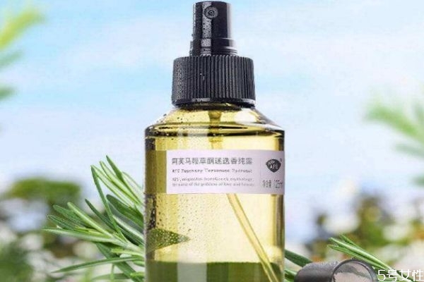 馬鞭草純露用完要不要用水乳 馬鞭草純露正確用法 馬鞭草純露用完要不要用水乳 馬鞭草純露正確用法