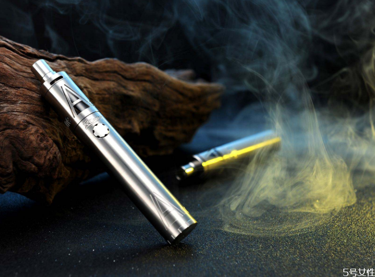 抽完電子煙胸悶是什么原因 抽電子煙胸悶是正常現(xiàn)象嗎