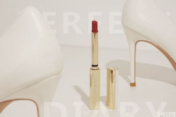 完美日記小細(xì)跟多少錢 完美日記小細(xì)跟多少克 完美日記小細(xì)跟多少錢 完美日記小細(xì)跟多少克