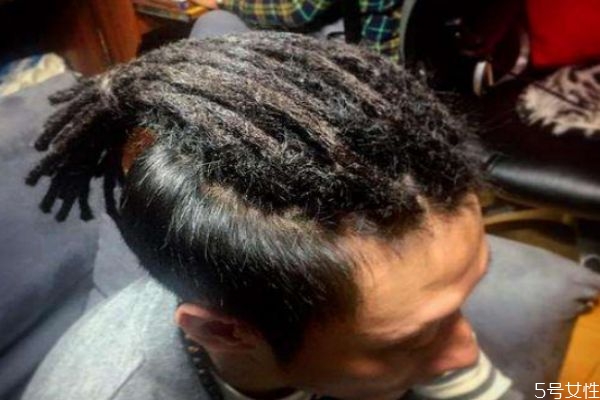 臟辮怎么編男 臟辮拆了以后什么樣子 臟辮怎么編男 臟辮拆了以后什么樣子