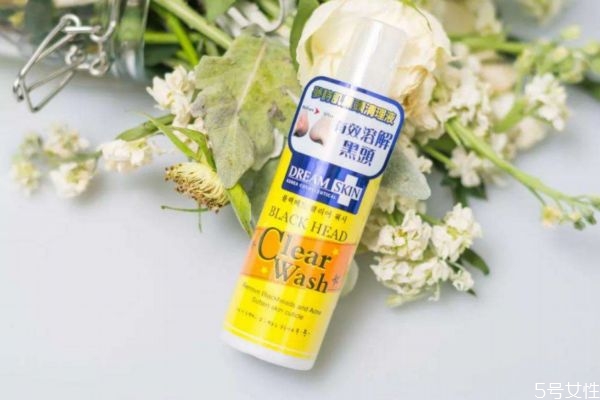 黑頭導(dǎo)出液會(huì)加重黑頭嗎 黑頭導(dǎo)出液為什么會(huì)疼 黑頭導(dǎo)出液會(huì)加重黑頭嗎 黑頭導(dǎo)出液為什么會(huì)疼