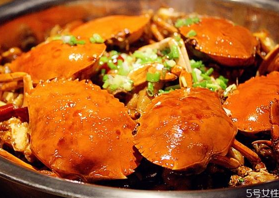 肉蟹煲怎么吃 肉蟹煲怎么做好吃 肉蟹煲怎么吃 肉蟹煲怎么做好吃