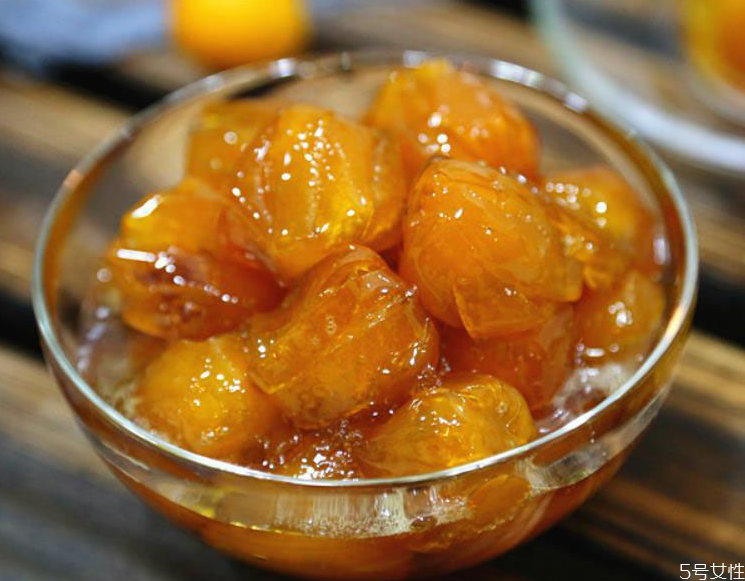 熬金桔膏為什么會(huì)有泡沫 金桔熬多久才能出來(lái)效果 熬金桔膏為什么會(huì)有泡沫 金桔熬多久才能出來(lái)效果