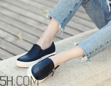 樂(lè)福鞋要穿襪子嗎？樂(lè)福鞋配什么襪子？