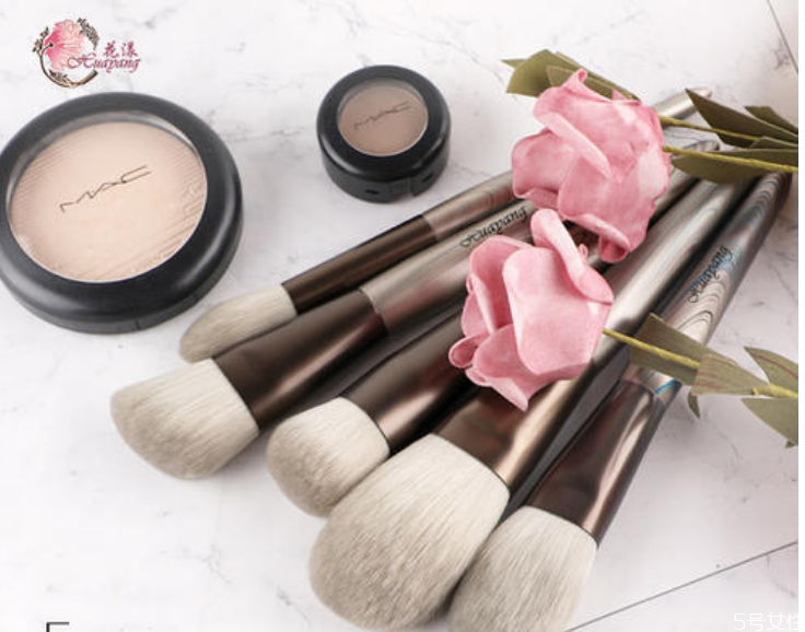 花漾藍(lán)橋化妝刷怎么樣 化妝刷有哪些材質(zhì) 花漾藍(lán)橋化妝刷怎么樣 化妝刷有哪些材質(zhì)