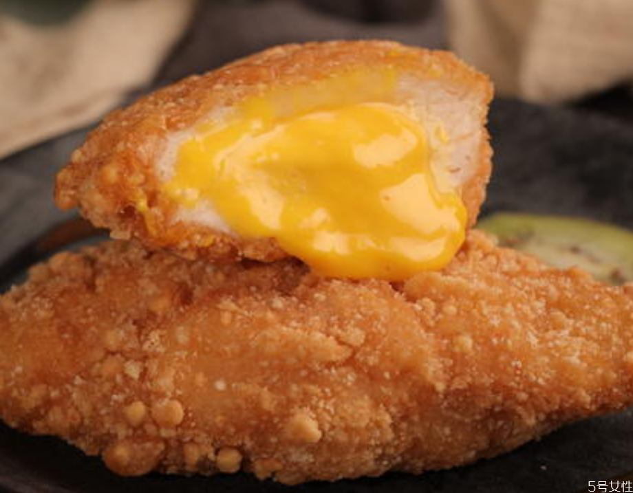 爆漿芝士雞排好吃嗎 爆漿雞排和普通雞排哪個好吃 爆漿芝士雞排好吃嗎 爆漿雞排和普通雞排哪個好吃