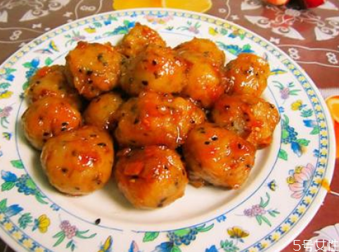 糖炒湯圓的做法 炒湯圓怎么做好吃 糖炒湯圓的做法 炒湯圓怎么做好吃