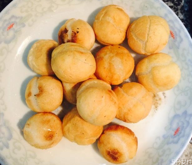 炸湯圓是熟炸還是生炸 炸湯圓不爆的做法 炸湯圓是熟炸還是生炸 炸湯圓不爆的做法