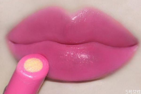 芭比粉有多丑 什么樣的人能駕馭芭比粉 芭比粉有多丑 什么樣的人能駕馭芭比粉