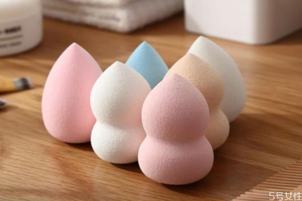 美妝蛋可以用來干什么 美妝蛋可以用來涂防曬霜嗎 美妝蛋可以用來干什么 美妝蛋可以用來涂防曬霜嗎