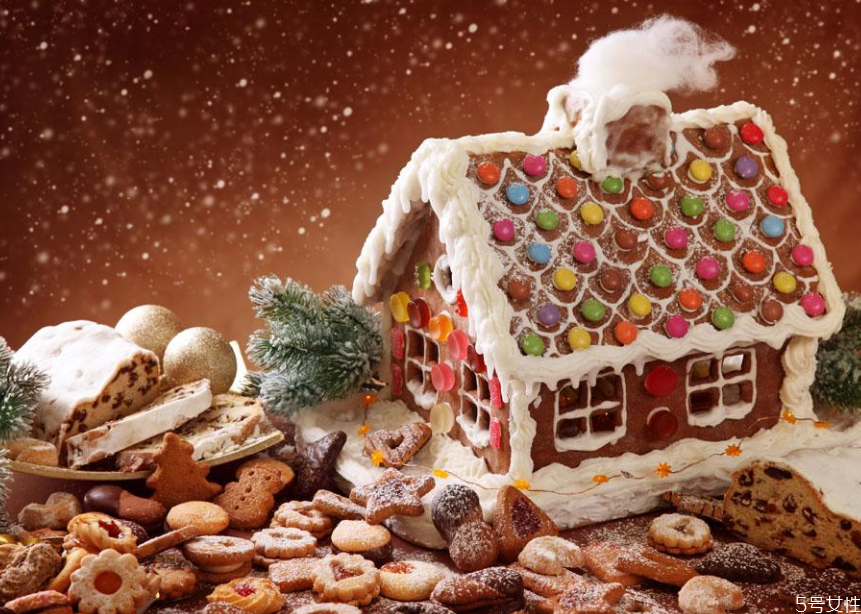 姜餅屋怎么粘 圣誕姜餅屋的做法 姜餅屋怎么粘 圣誕姜餅屋的做法