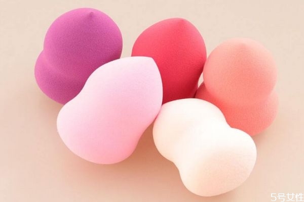 美妝蛋要多久清洗一次 美妝蛋不清洗的壞處 美妝蛋要多久清洗一次 美妝蛋不清洗的壞處