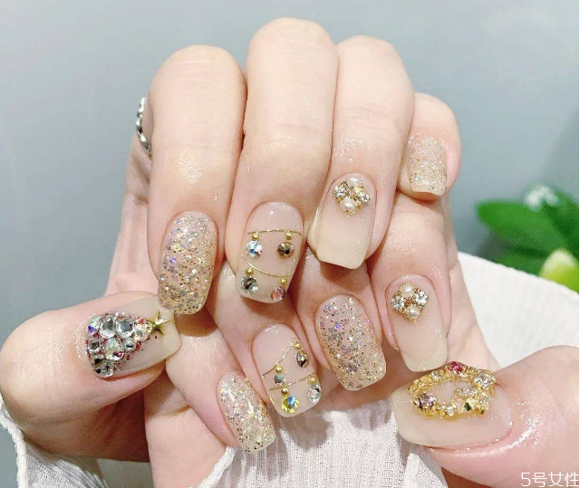 圣誕款美甲2020 圣誕系列美甲 圣誕款美甲2020 圣誕系列美甲