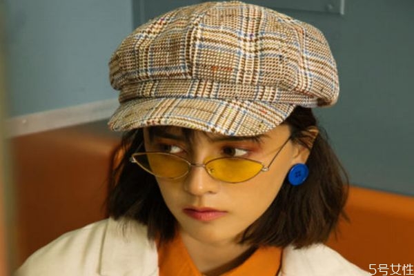 八角帽和報童帽一樣嗎 貝雷帽和報童帽的區(qū)別 八角帽和報童帽一樣嗎 貝雷帽和報童帽的區(qū)別