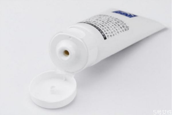 松山油脂護(hù)手霜怎么樣 松山油脂護(hù)手霜成分 松山油脂護(hù)手霜怎么樣 松山油脂護(hù)手霜成分