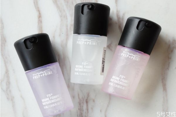 定妝噴霧能定妝多久 定妝噴霧補(bǔ)妝怎么用 定妝噴霧能定妝多久 定妝噴霧補(bǔ)妝怎么用