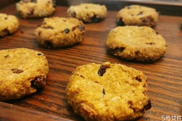 燕麥餅干最簡單的做法 燕麥餅干烤箱做法竅門 燕麥餅干最簡單的做法 燕麥餅干烤箱做法竅門