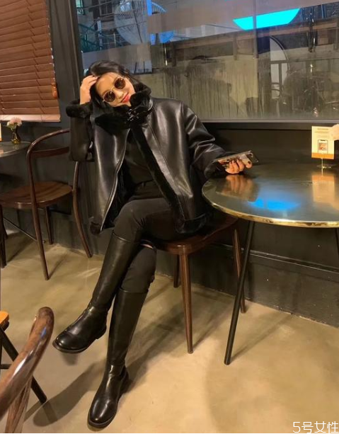 什么是騎士靴 騎士靴和長筒靴的區(qū)別 什么是騎士靴 騎士靴和長筒靴的區(qū)別