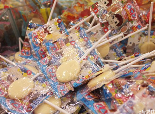 不二家棒棒糖熱量 不二家棒棒糖會長胖嗎 不二家棒棒糖熱量 不二家棒棒糖會長胖嗎