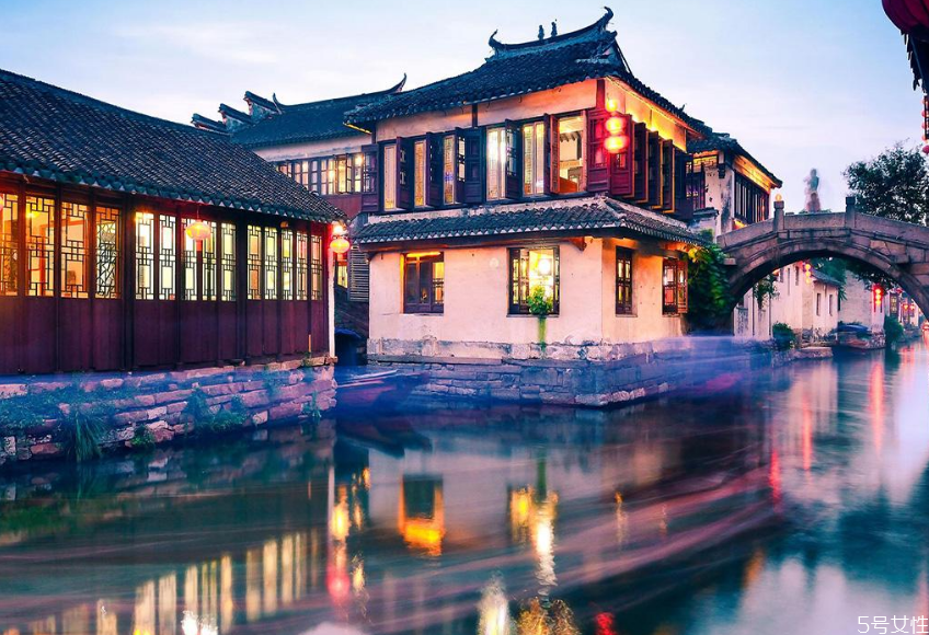 元旦可以去哪里跨年 2021年去哪里跨年最好玩 元旦可以去哪里跨年 2021年去哪里跨年最好玩