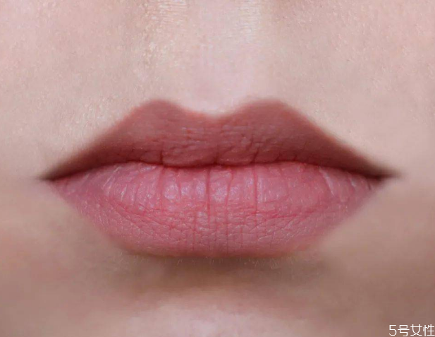 花知曉小天使口紅試色 花知曉口紅好用嗎 花知曉小天使口紅試色 花知曉口紅好用嗎