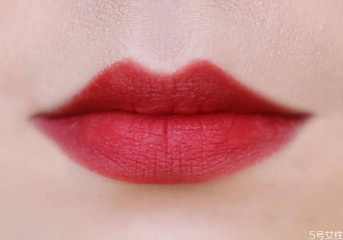 花知曉小天使口紅試色 花知曉口紅好用嗎 花知曉小天使口紅試色 花知曉口紅好用嗎