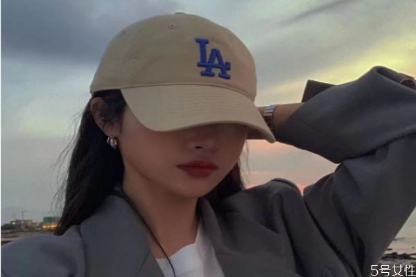 mlb帽子la好還是ny好 ny和la帽子哪個標(biāo)好看