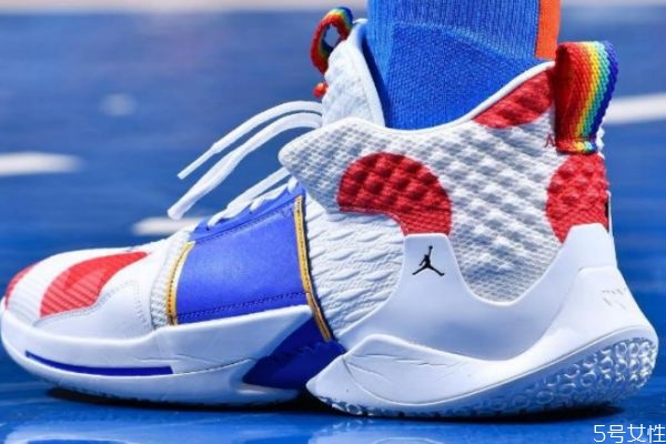 籃球鞋氣墊壞了怎么辦 籃球鞋換氣墊需要多少錢 籃球鞋氣墊壞了怎么辦 籃球鞋換氣墊需要多少錢