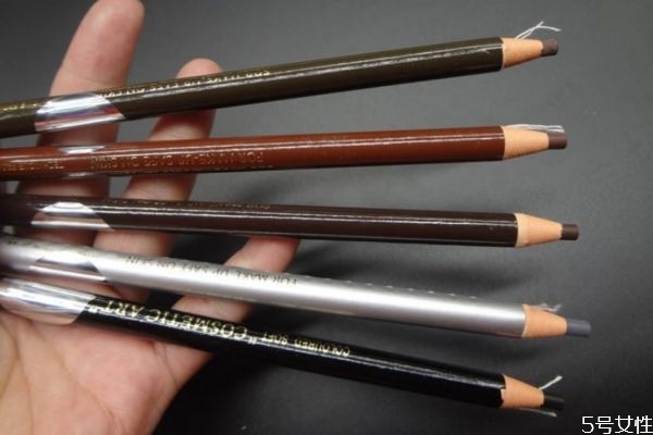 拉線眉筆為什么拉不動(dòng) 拉線眉筆怎么撕筆桿卷紙 拉線眉筆為什么拉不動(dòng) 拉線眉筆怎么撕筆桿卷紙