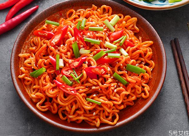 三養(yǎng)火雞面口味測評 火雞面哪款口味最不辣 三養(yǎng)火雞面口味測評 火雞面哪款口味最不辣