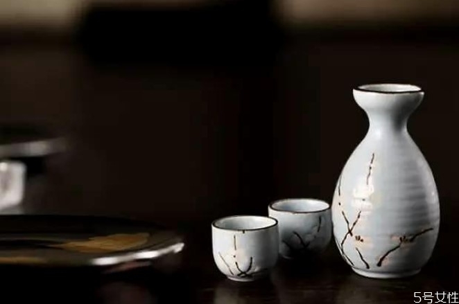 喝酒喝多了睡覺會死嗎 喝酒第二天早上猝死 喝酒喝多了睡覺會死嗎 喝酒第二天早上猝死