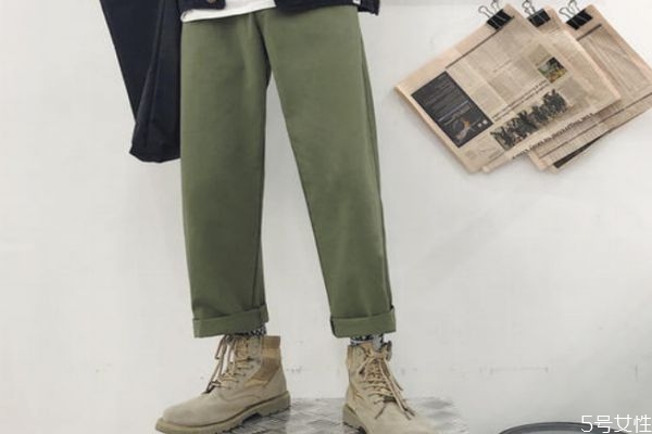 卷的褲腿老是掉怎么辦 卷褲腿怎么不會掉下來 卷的褲腿老是掉怎么辦 卷褲腿怎么不會掉下來