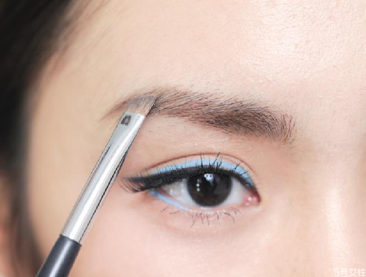 淺色眉毛適合什么膚色 淺色眉毛怎么畫 淺色眉毛適合什么膚色 淺色眉毛怎么畫