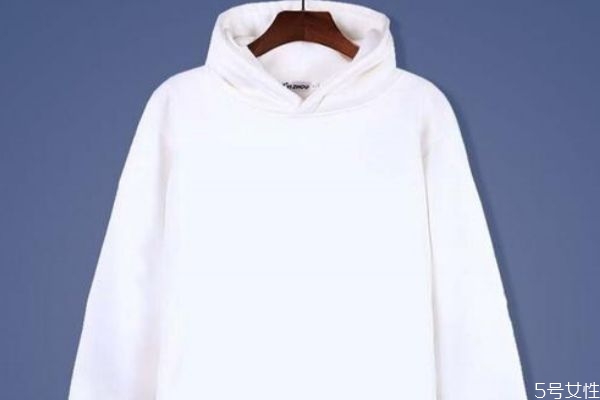 白色衣服為什么會(huì)發(fā)黃 白色衣服如何防止變黃 白色衣服為什么會(huì)發(fā)黃 白色衣服如何防止變黃