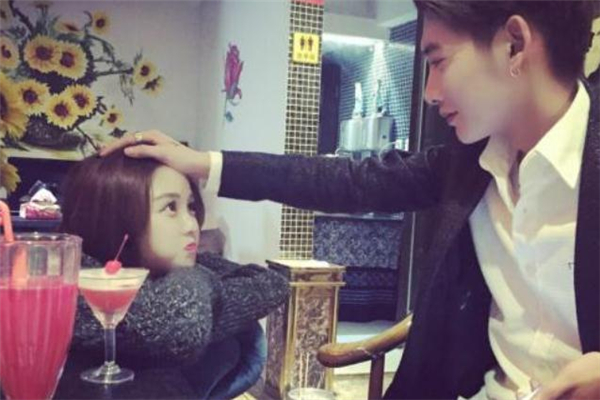 如何快速抓住女孩的心 如何擺脫尬聊 如何快速抓住女孩的心 如何擺脫尬聊